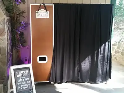 Enclosed Photo Booths, Woodstock, GA Enclosed Photo Booths, Woodstock, GA